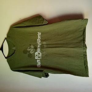 Walt Disney world mickey mouse t shirt